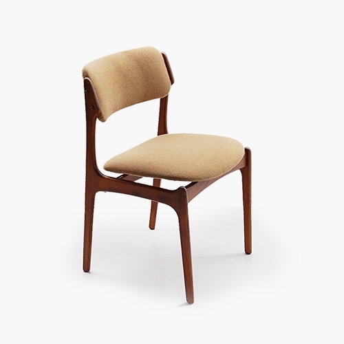 Dining Chair (Designer. Erik Buck)-Beige (CB223054) / Sold