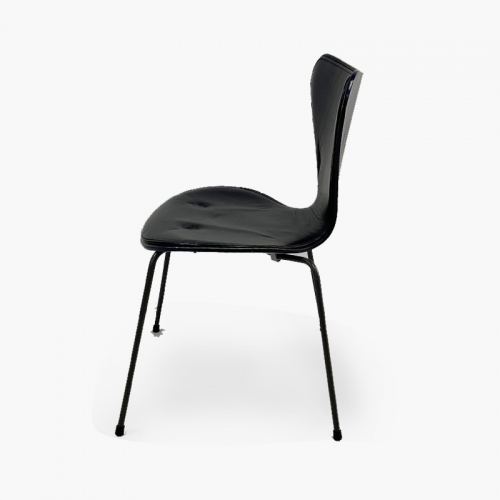[Fritz Hansen] Series 7 Chair (Dark Navy - Padding)
