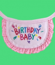 헤이제리 Birthday Baby Bib [Pink]