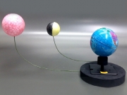 UB 지구와 달의운동모형만들기 A형(삼구의-지구, 달,태양)-자동회전식