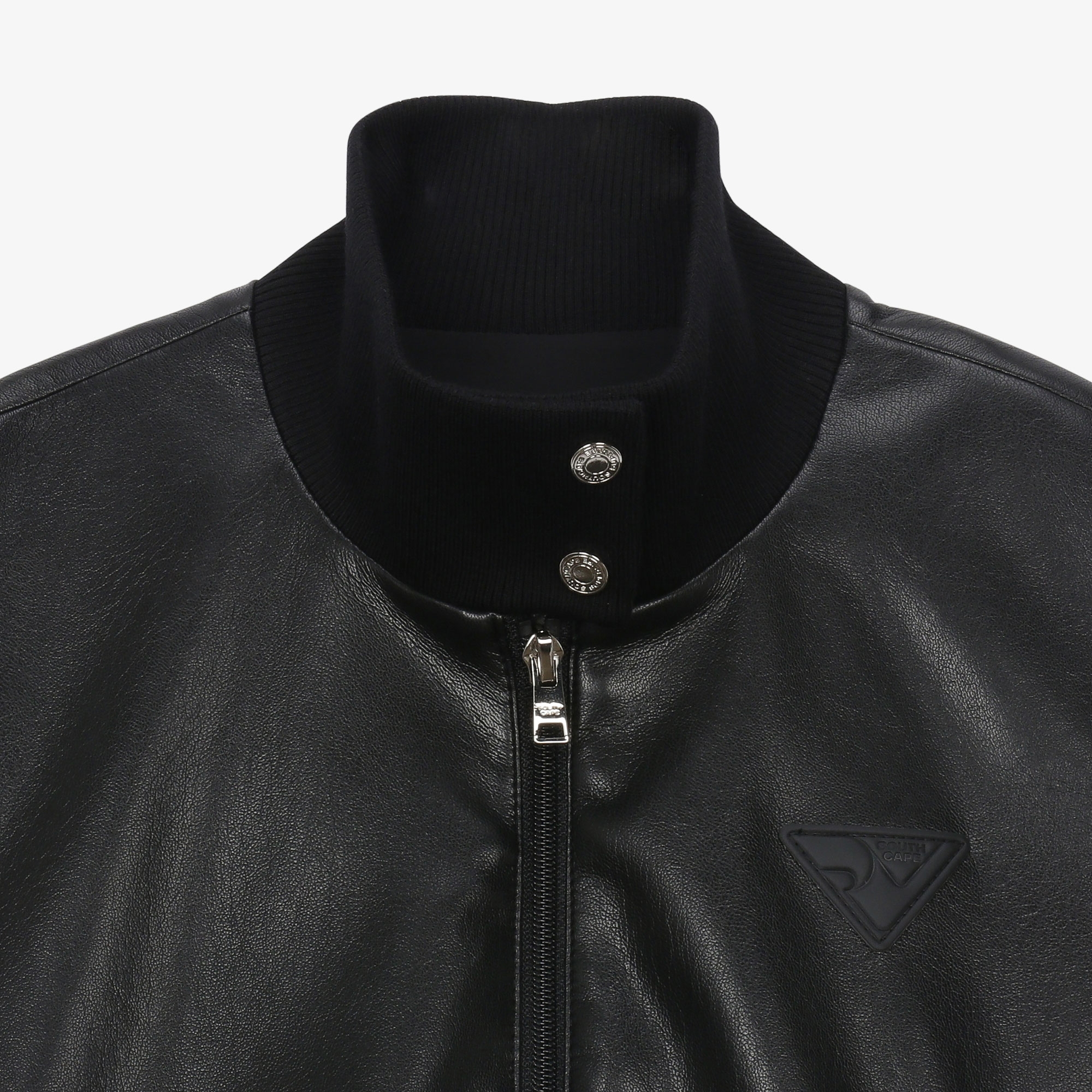 여성 아트로고 에코 레더 베스트_블랙