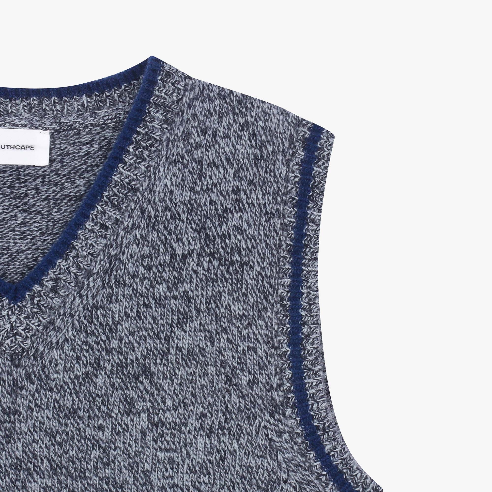 여성 로고 포인트 브이넥 니트 베스트_네이비