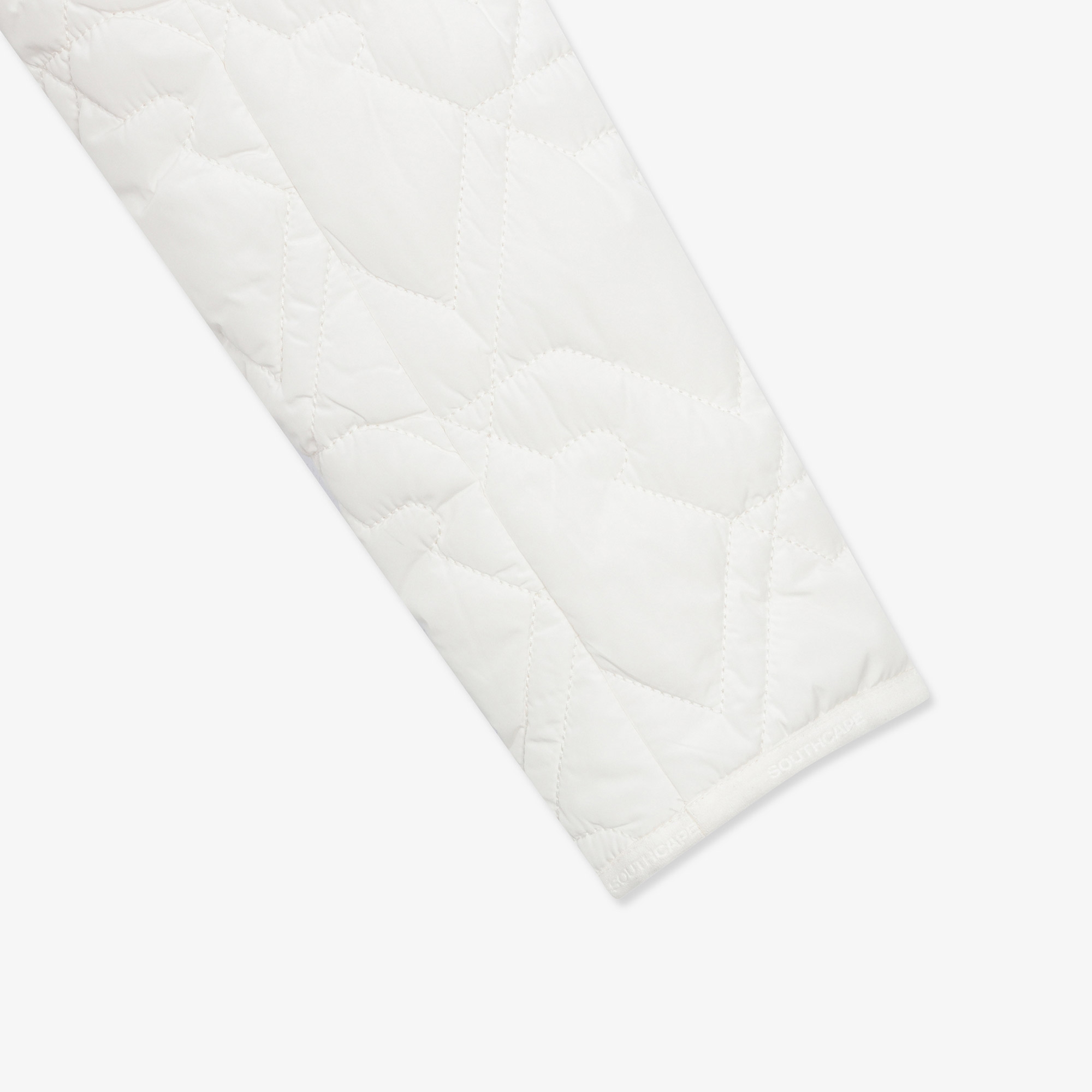 여성 볼란테 패턴 퀼팅 칼라 점퍼_아이보리