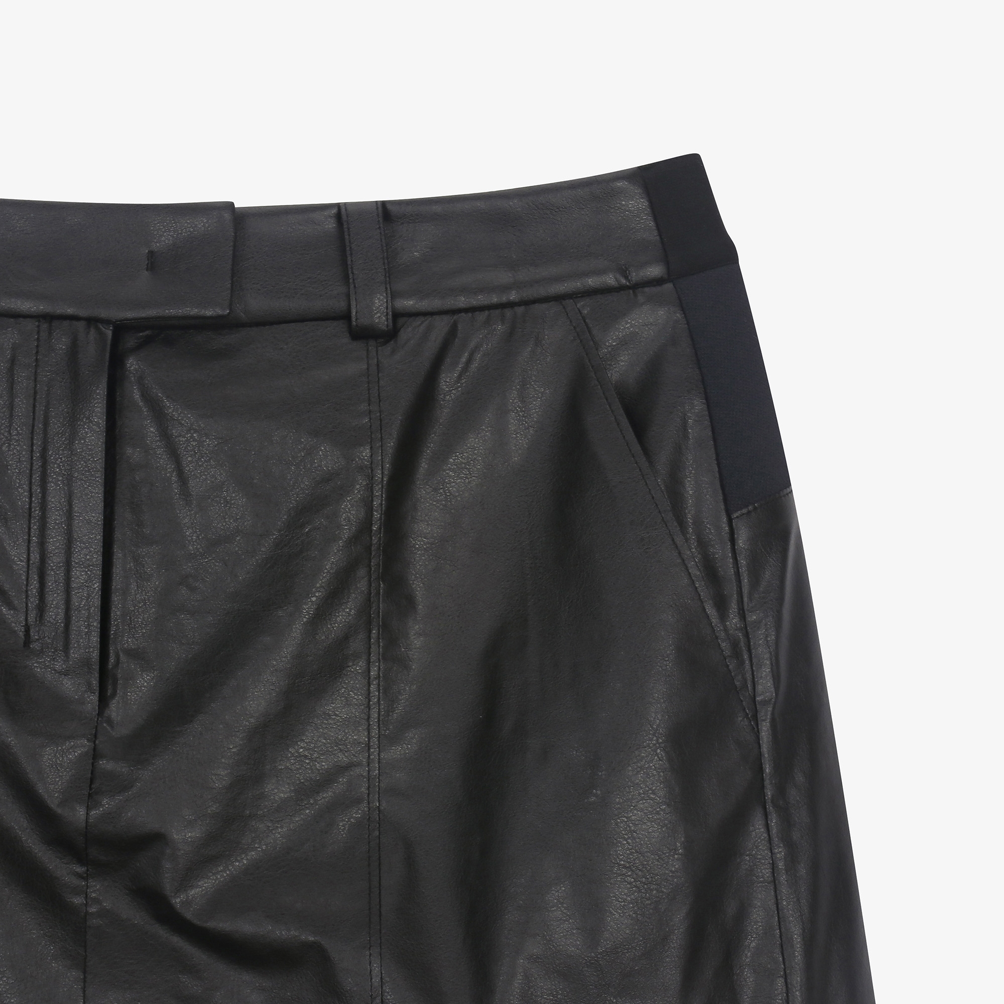 여성 에코 레더 히든 숏츠 스커트_블랙