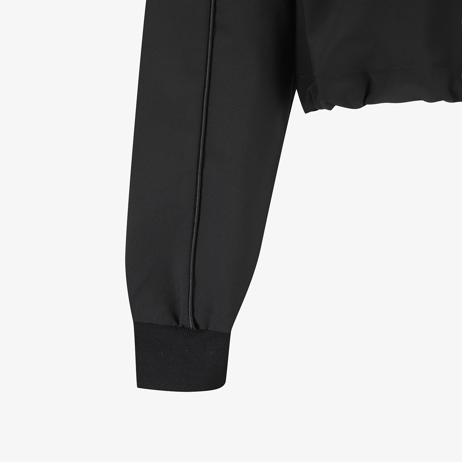 여성 사우스크로스 트리밍 디테일 점퍼_블랙