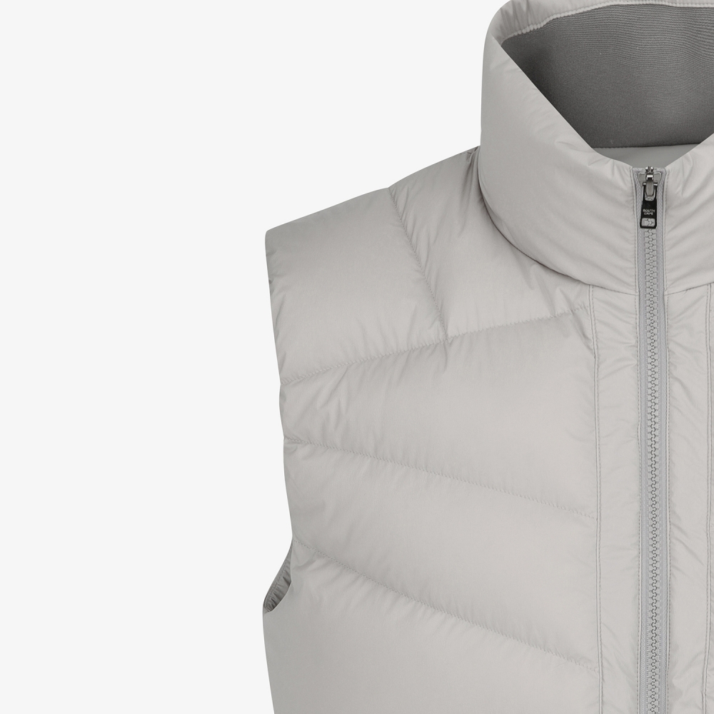 사우스케이프 남성 절개 구스 다운 베스트_세피아