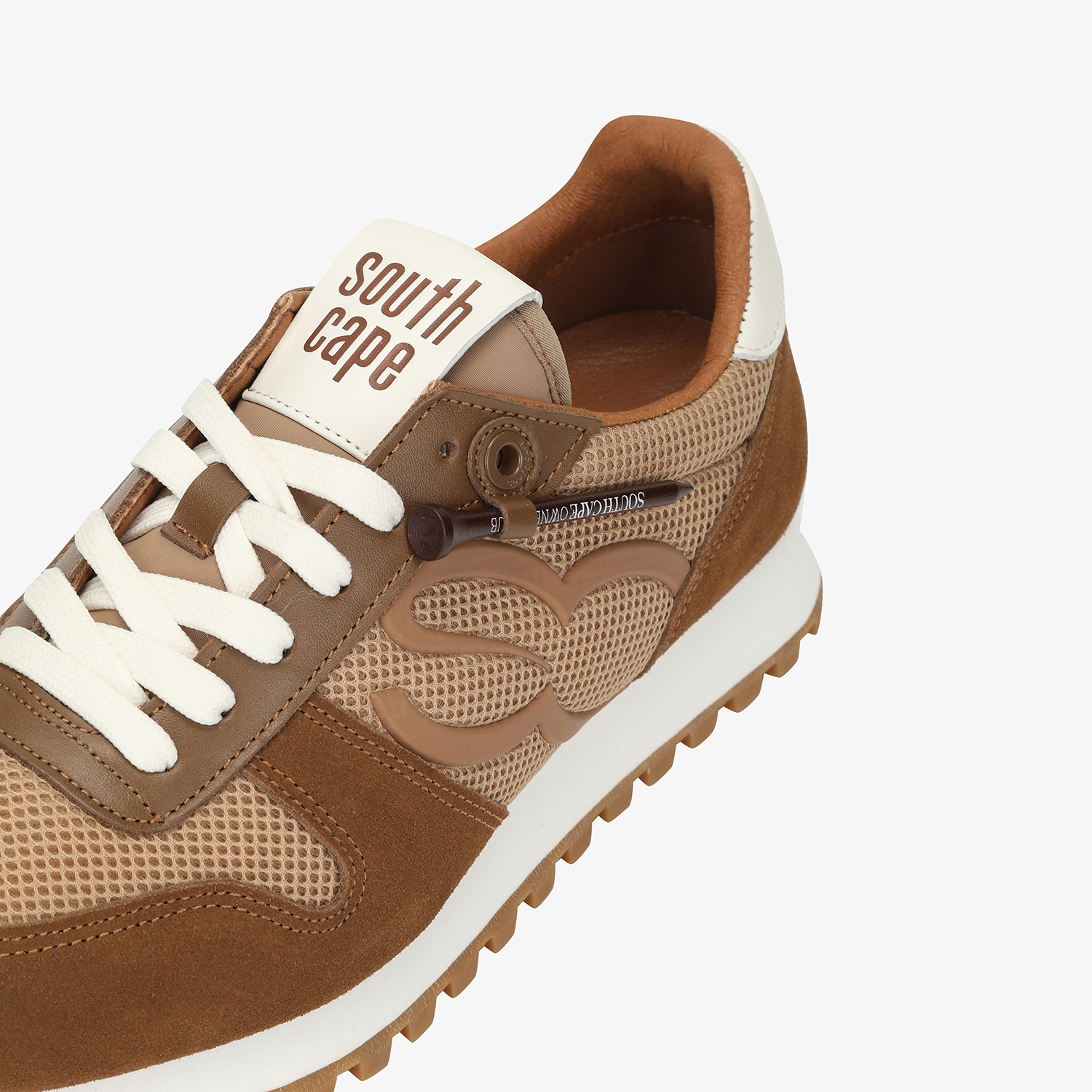 사우스케이프 여성 뉴 로고 배색 스파이크리스화_카멜