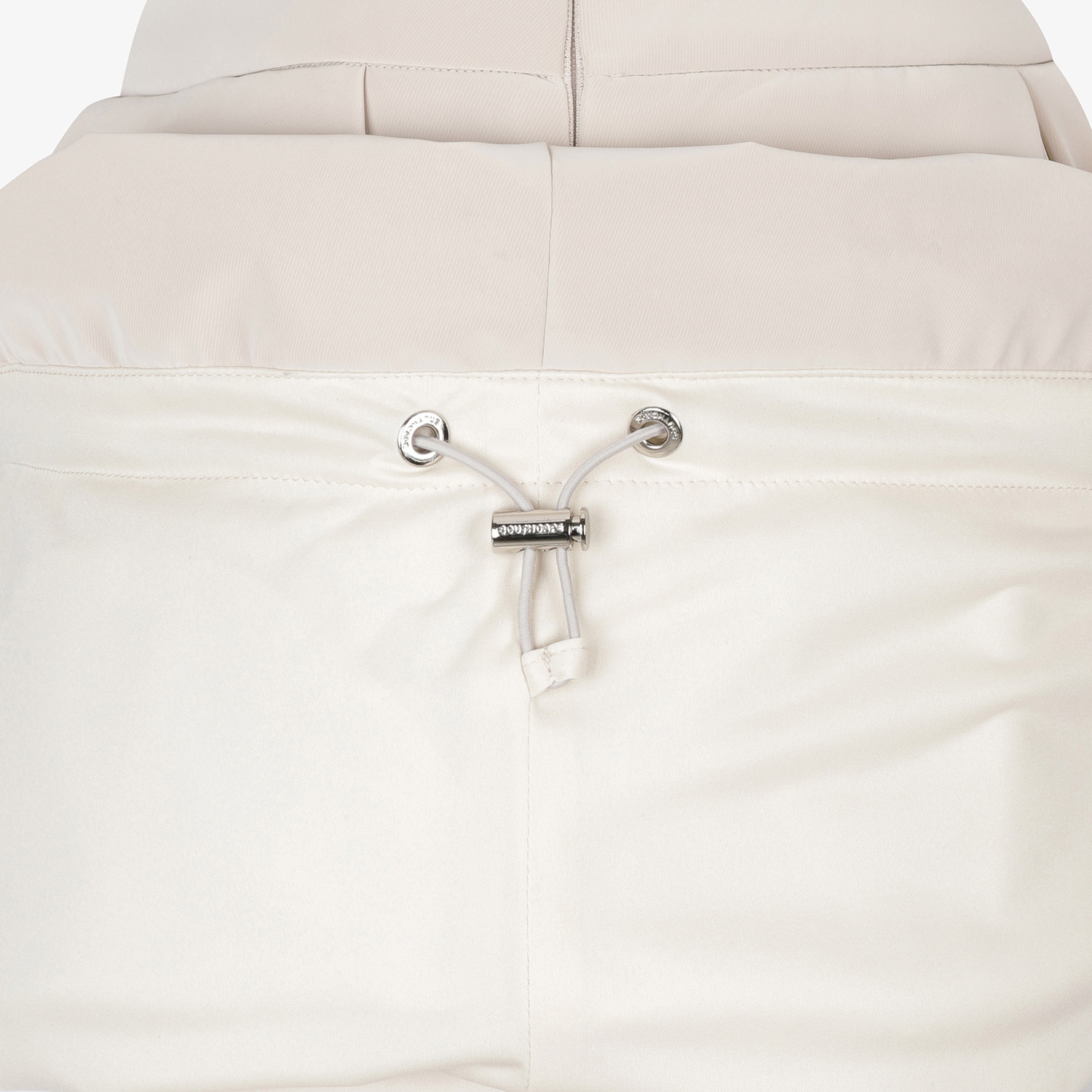 여성 사우스크로스 글로시 볼륨 플리츠 스커트_라이트 베이지