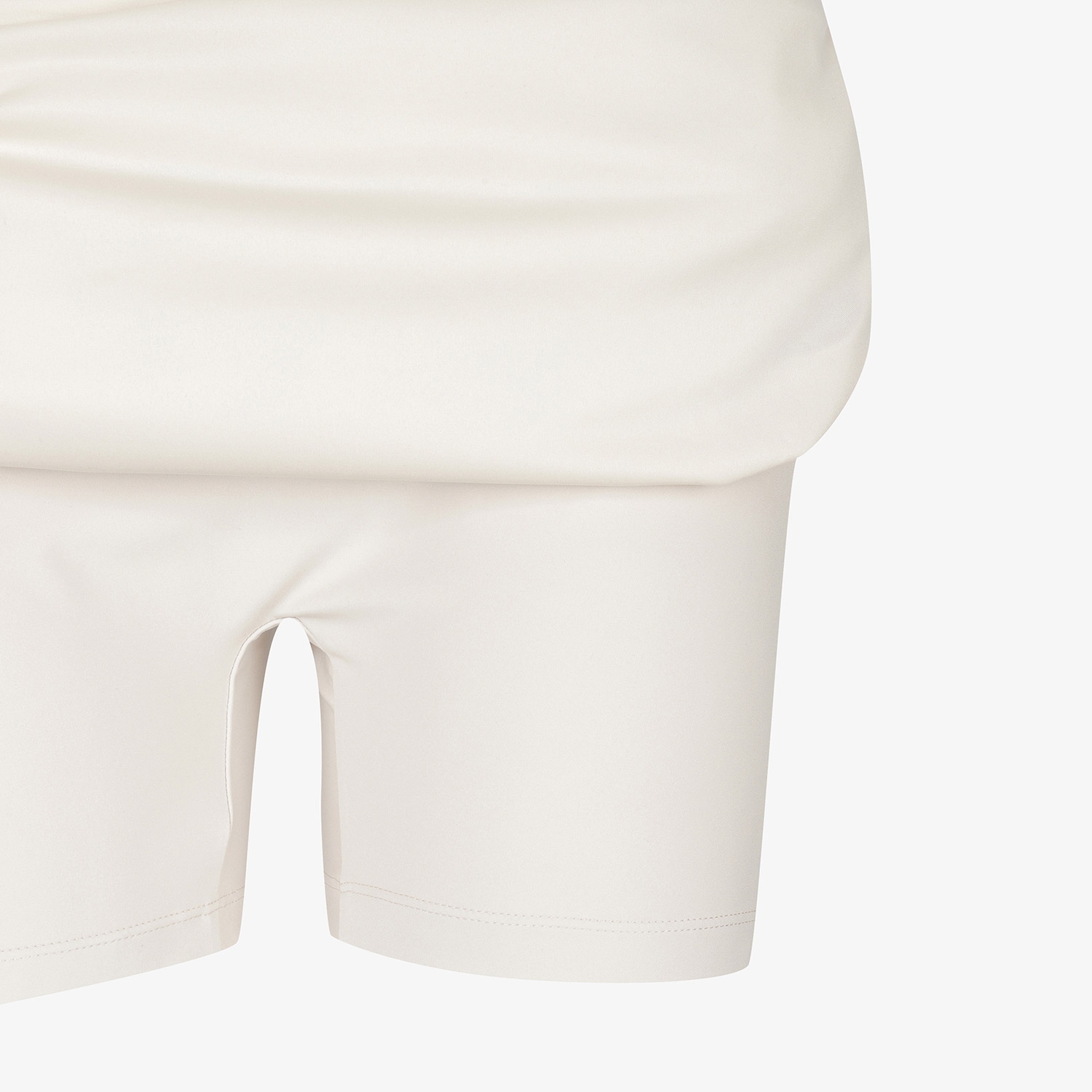 여성 사우스크로스 글로시 볼륨 플리츠 스커트_라이트 베이지