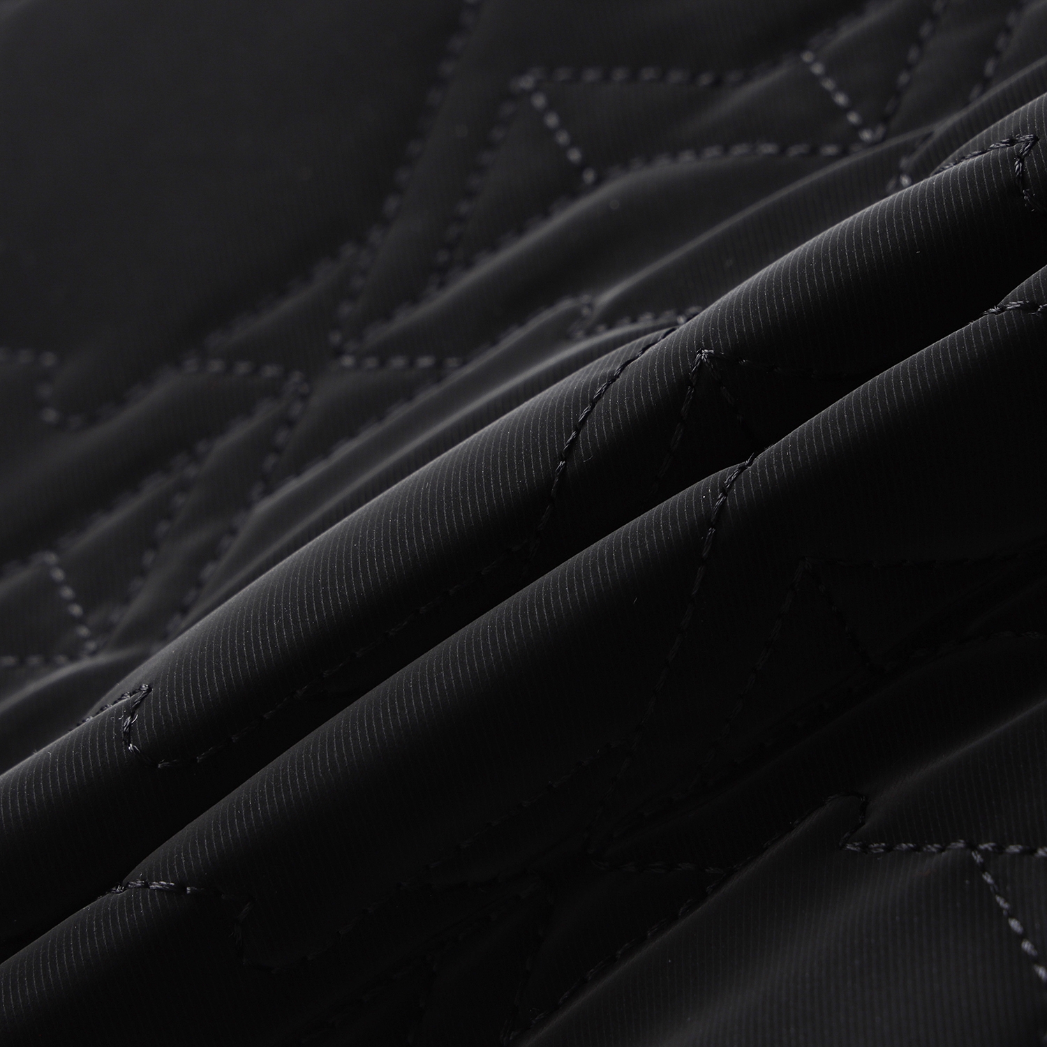 사우스케이프 여성 글로시 퀼팅 하프슬리브 패딩 점퍼_블랙