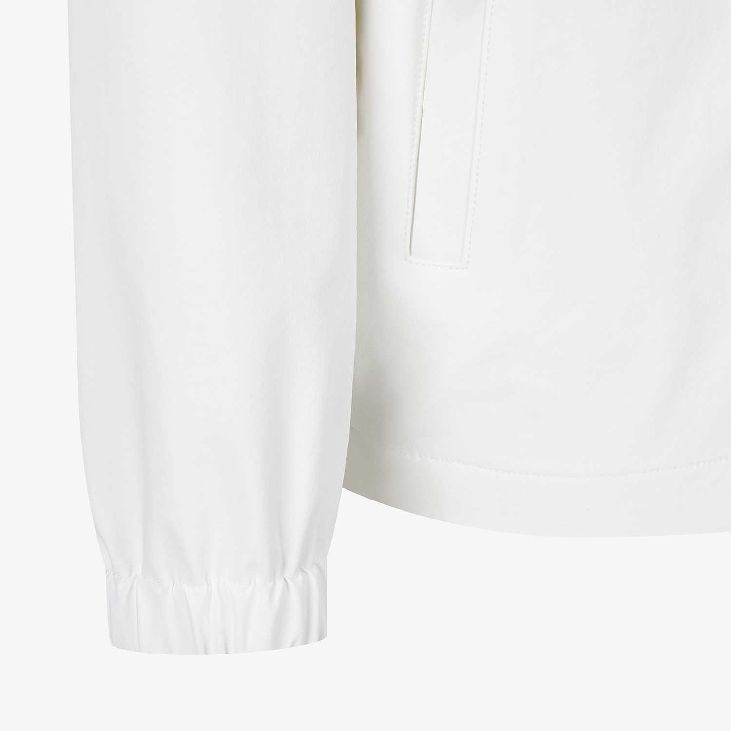 남성 사우스크로스 배색 카라 점퍼_화이트