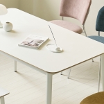 에단 HPM 화이트 넓은 식탁 4인 식당 테이블 미드센추리 카페 테이블 1400x800