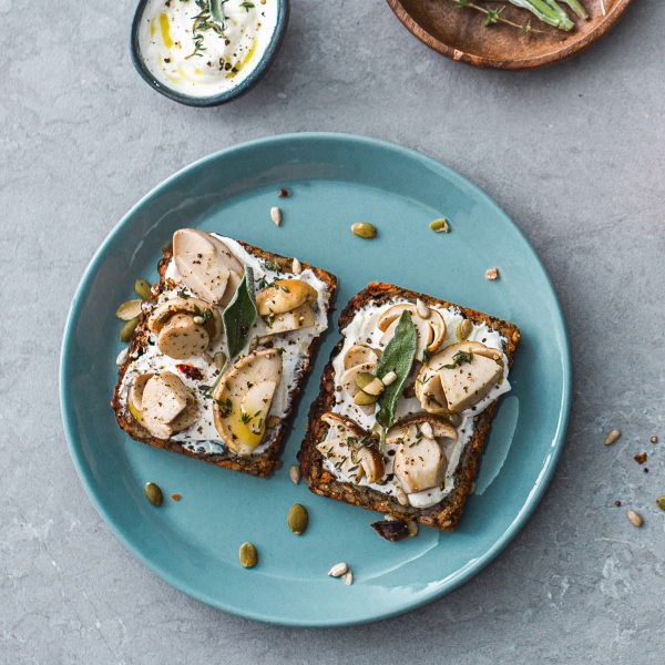 [마이브레드] 해바라기씨 호밀빵 300g X 4 고소한 해바라기씨앗(20%)과 통호밀(77%) 쫀쫀한 식감의 리투아니아 정통발효 통곡물 호밀빵