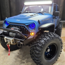 루비콘 제작 커스텀 의뢰 메탈릭 실버 무광 : TRX4 + 루비콘 레진 바디 + 이글아이 + LED + 범퍼