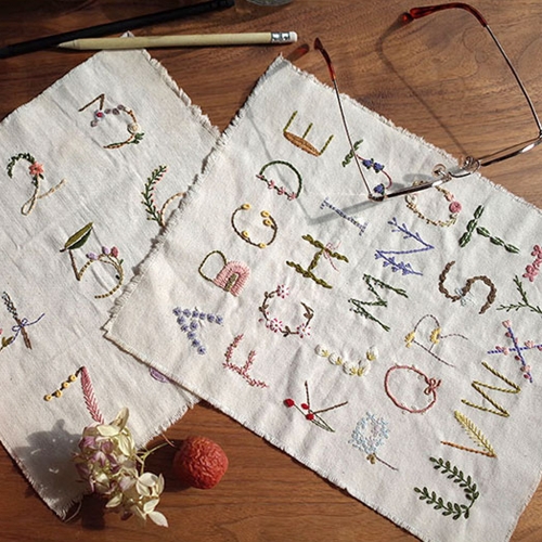 프랑스자수 첫걸음 - 꽃과 풀로 수놓는 알파벳 자수가랜드 만들기 DIY KIT