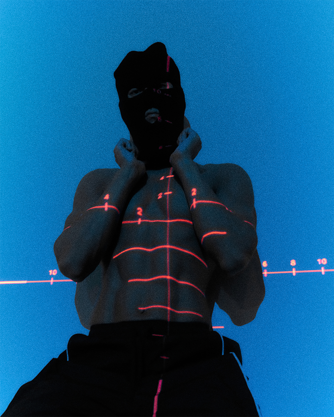 포즈넘버에잇(POSENUMBEREIGHT) 23 가을/겨울 컬렉션 | PUBLIC ENEMY