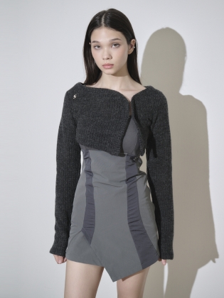 SIDE BUTTON CROP CARDIGAN [CHARCOAL]