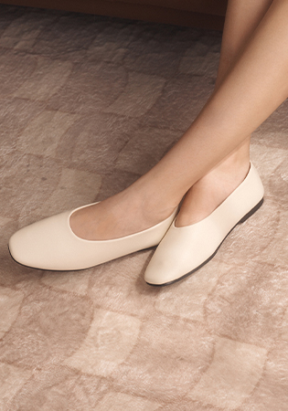 (9/20 예약배송) 스퀘어 토 커버 플랫 412435003 (1cm/2colors)