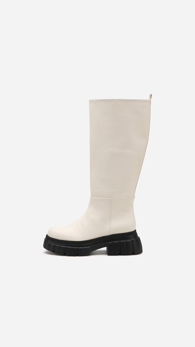 [★문가영 착용] 라운드 토 와이드 청키 롱부츠 412348005 (4cm/2colors)