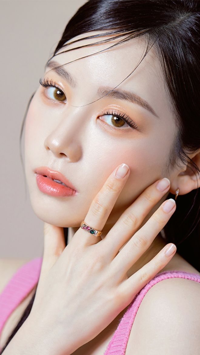 아뮤즈 브라운
