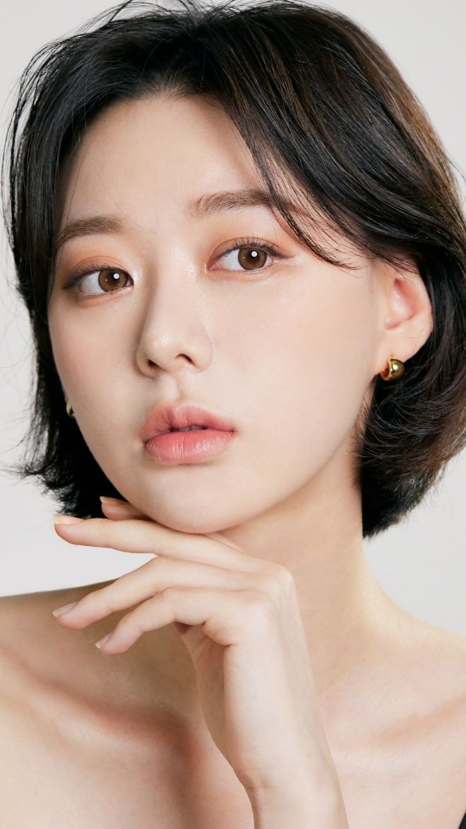 오리아나 몰튼 앰버 브라운