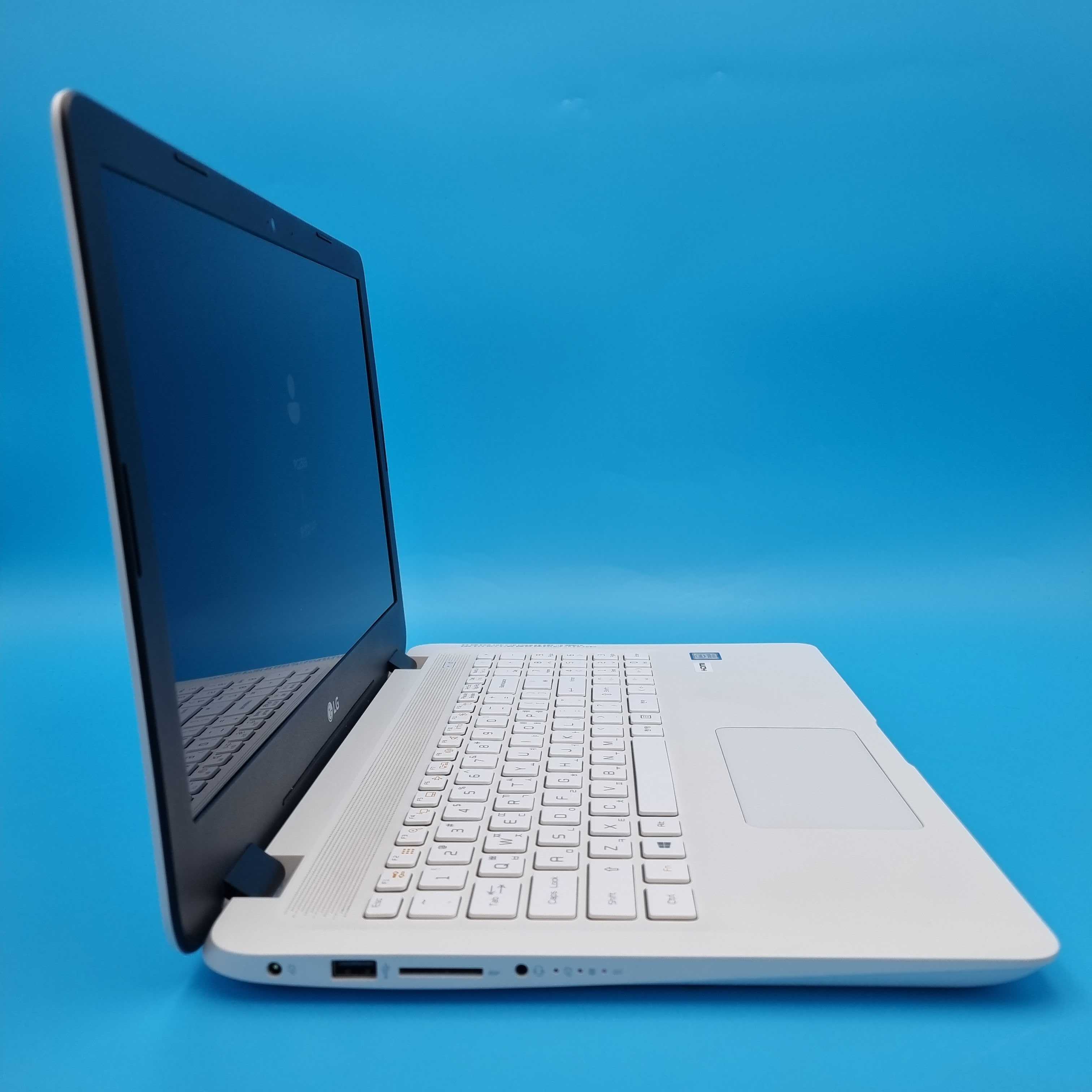LG 올화이트/실버 i7/i5 최신형 RAM 16GB 756GB UHD GRAPHICS 울트라 노트북 WIN11 PRO