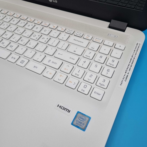 LG 올화이트/실버 i7/i5 최신형 RAM 16GB 756GB UHD GRAPHICS 울트라 노트북 WIN11 PRO