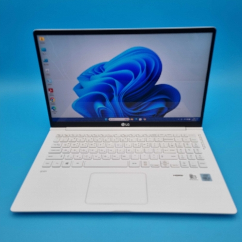 [*그램풀박스패키지]LG 최신형 15인치 그램 i5 10TH RAM 16GB SSD 512GB 대용량 배터리 CTYPE WIN11 PRO