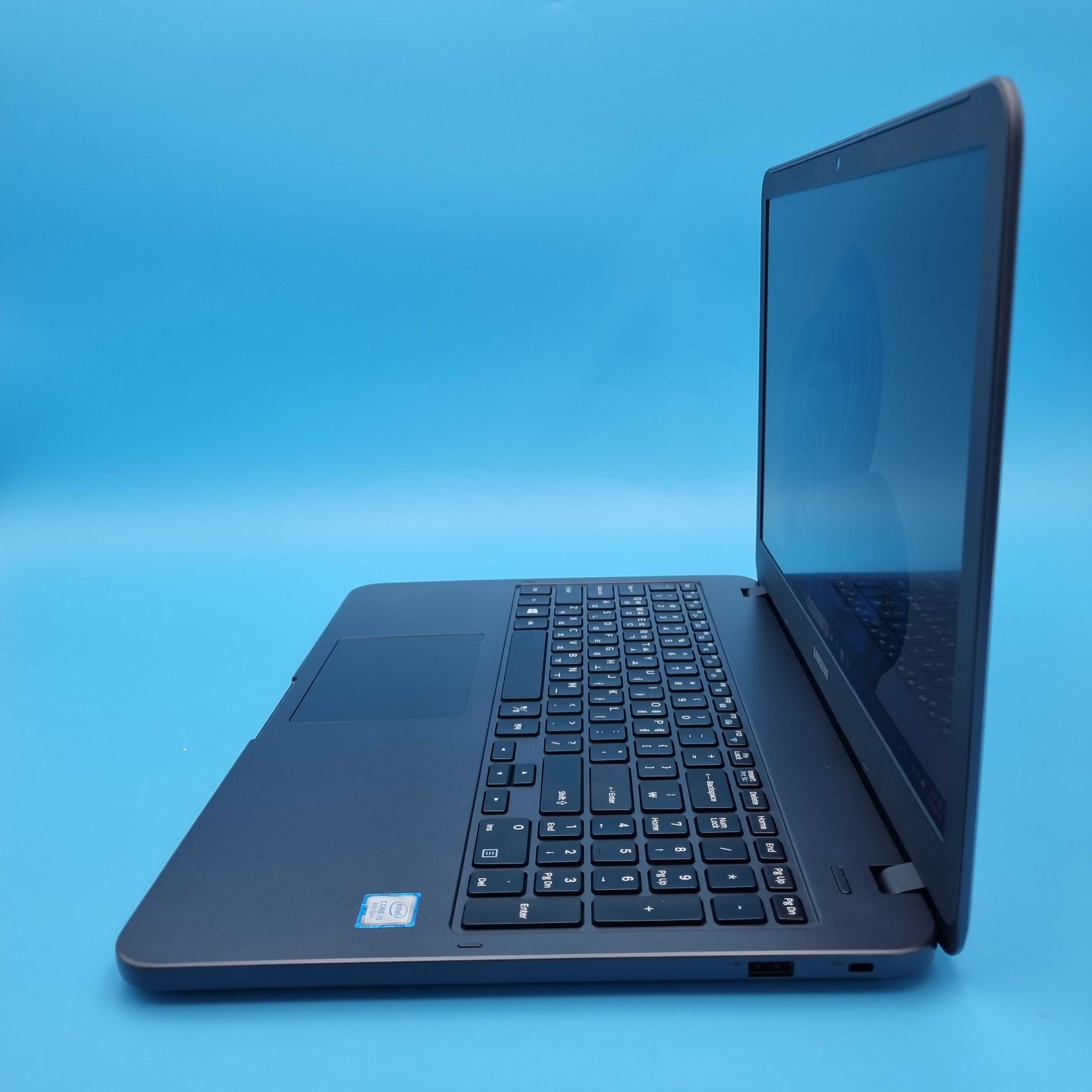 삼성 i7/i5 8TH RAM 16GB UHD 그래픽 756GB 슬림 대용량 15.6인치 WIN11 PRO