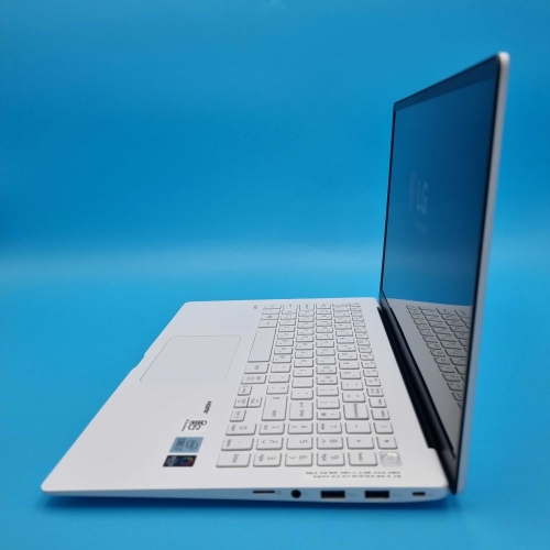 [*그램풀박스패키지]LG 15.6인치 화이트/그레이 그램 i7 10TH RAM 16GB 최신형 아이리스 512GB 최신형 초고사양 WIN11 PRO