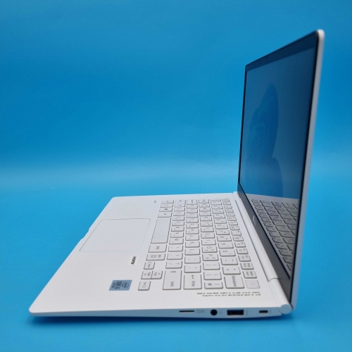 [*그램풀박스패키지]LG 14인치 스노우화이트 아이리스 i7/i5 10TH RAM 16GB 최신형 SSD 512GB 995g 대용량 배터리 화이트 C-TYPE 그램 WIN11 PRO