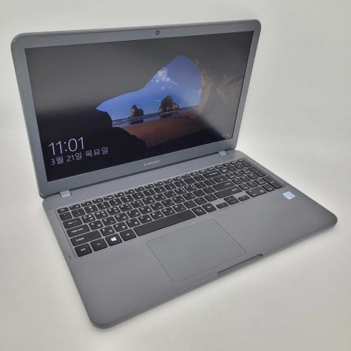 삼성 i5 8TH RAM 16GB 756GB 대용량 16인치 노트북