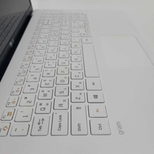 LG 15그램 i5 11TH Iris Xe 최신형 가벼운 노트북