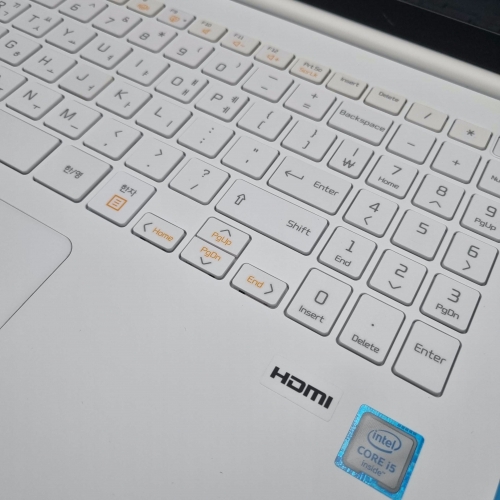 [*그램풀박스패키지]LG 15인치 i5 SSD 512GB 그램 올데이 초경량 FHD 슬림 화이트 GRAM 998g