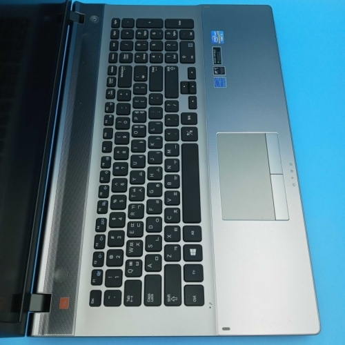 삼성 i5 CPU GeForce 외장그래픽 WIN10 17인치