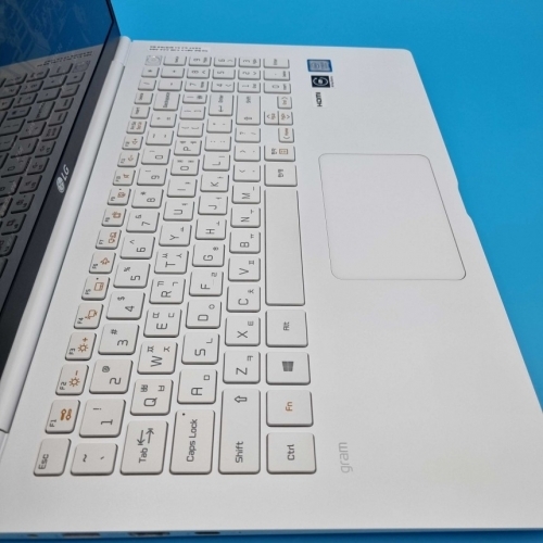 리퍼비시 LG 15인치 그램 i5 8TH CPU RAM 16GB 쿼드코어 가벼운 리퍼 노트북