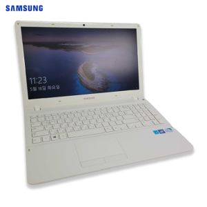 리퍼비시 삼성 올화이트 RAM 8GB SSD 256GB 15.6인치 리퍼 노트북