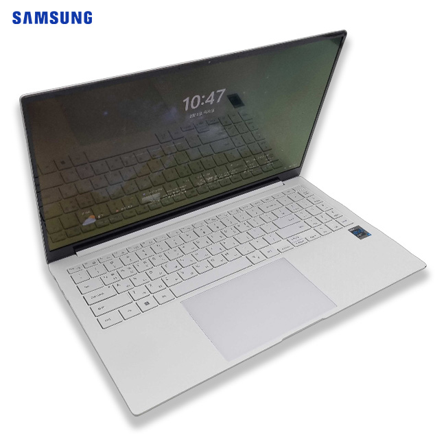 [갤럭시북풀박스패키지]리퍼비시 삼성 갤럭시북 프로 i5 11TH RAM 16GB Iris Xe 512GB 15.6인치 고사양 리퍼 노트북