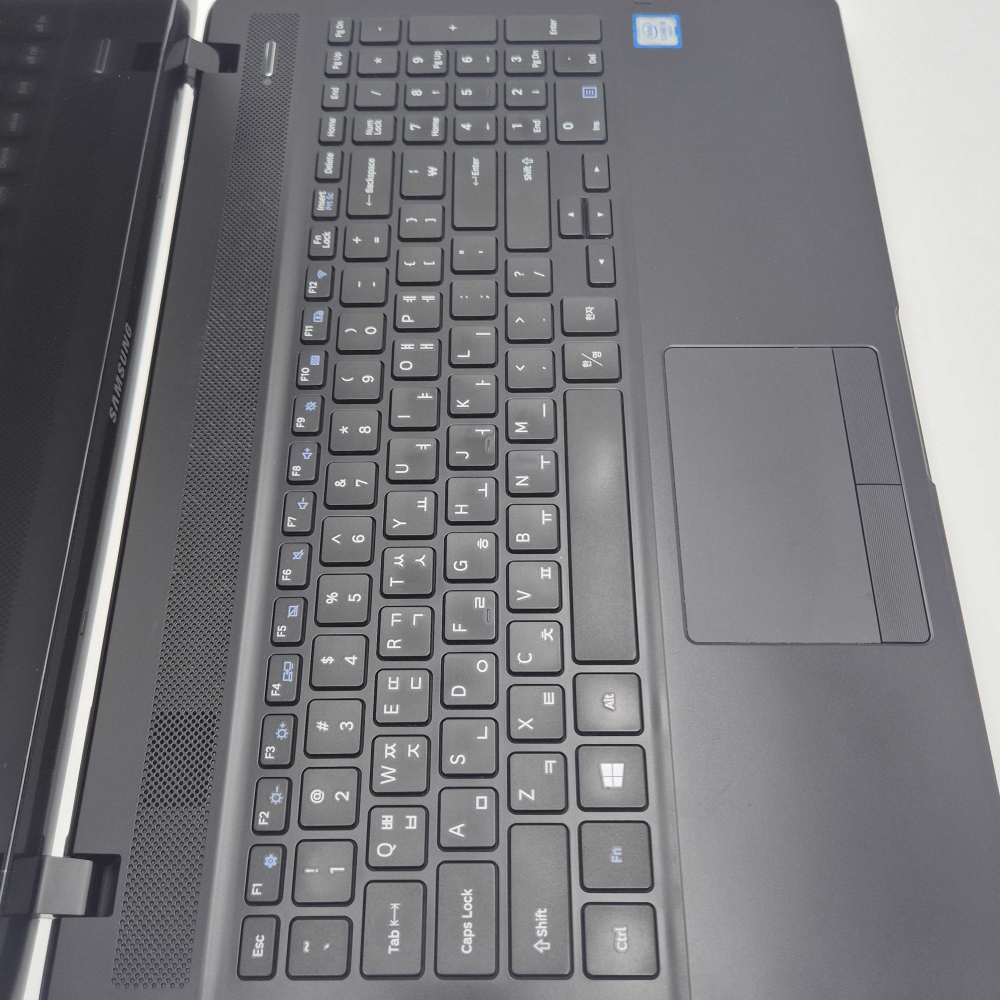 리퍼비시 삼성 i5 HQ CPU RAM 16GB 756GB 15.6인치 리퍼 노트북