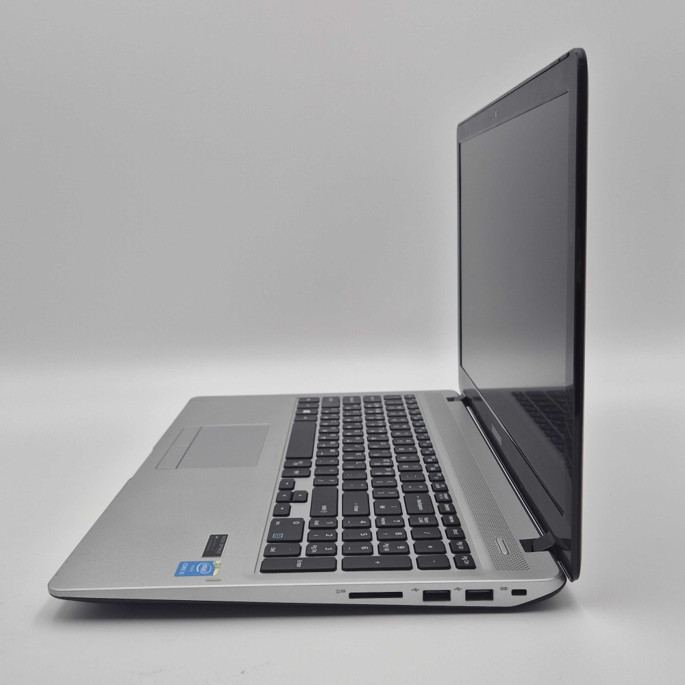 [무료오피스패키지]리퍼비시 삼성 i5 CPU GeForce 그래픽 1256GB 15.6인치 리퍼 노트북