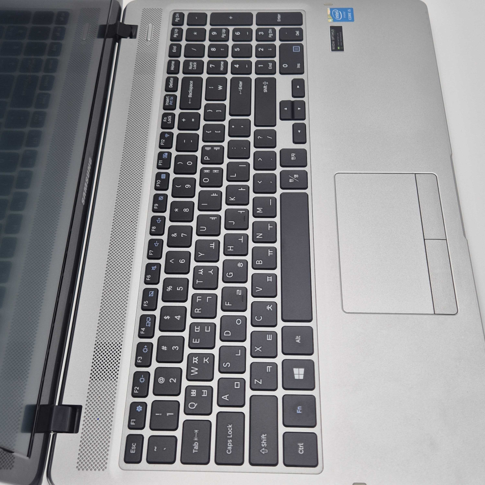 [무료오피스패키지]리퍼비시 삼성 i5 CPU GeForce 그래픽 1256GB 15.6인치 리퍼 노트북