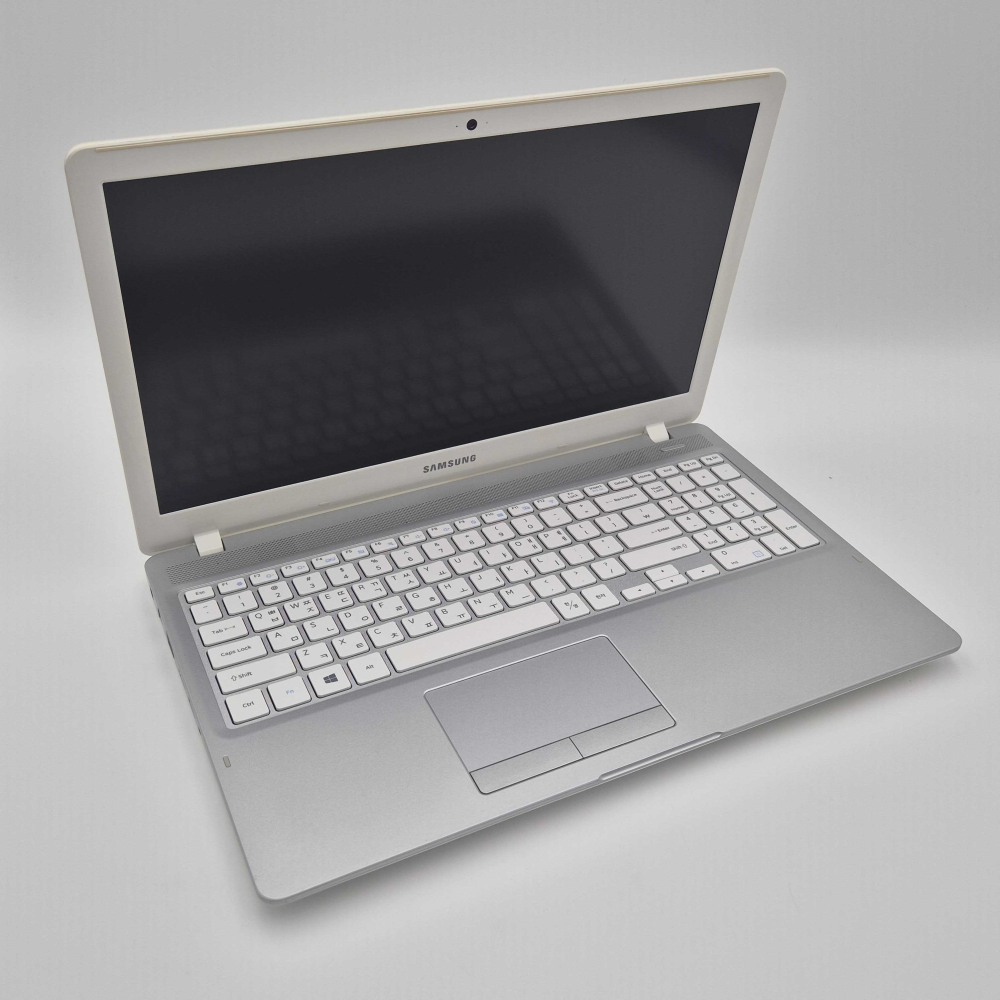 리퍼비시 삼성 i5 CPU GeForce 그래픽 756GB 15.6인치 리퍼 노트북