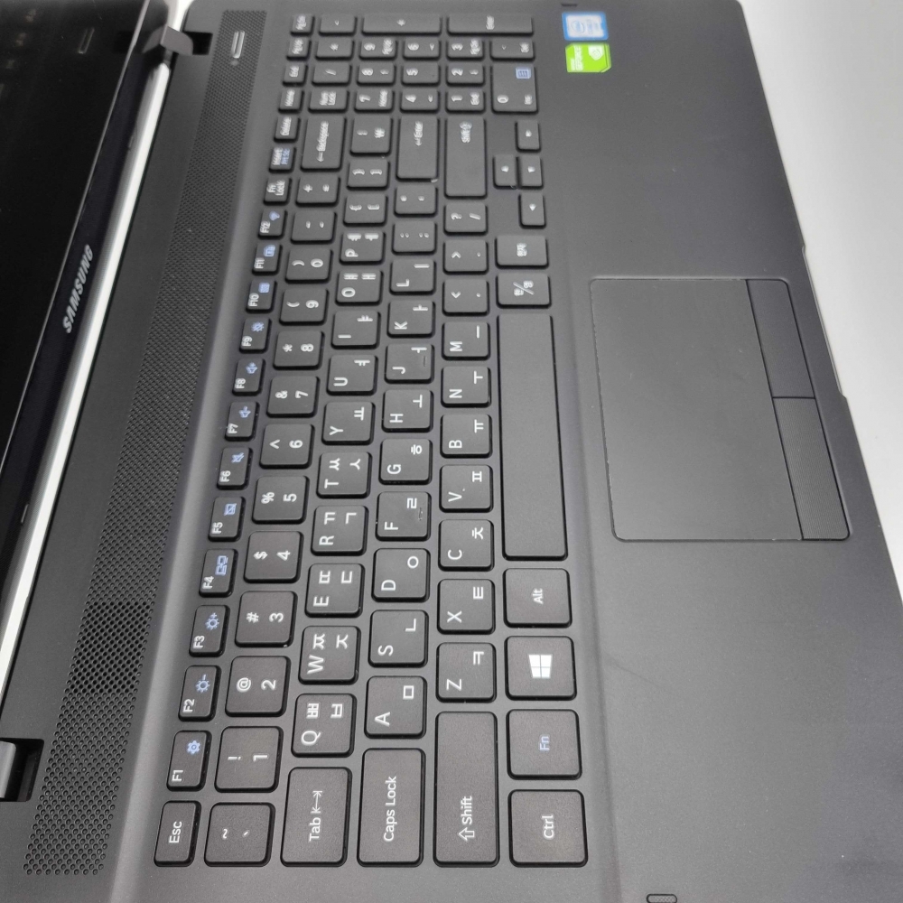 리퍼비시 삼성 i7 HQ RAM 16GB GeForce 756GB 15.6인치 고사양 리퍼 노트북
