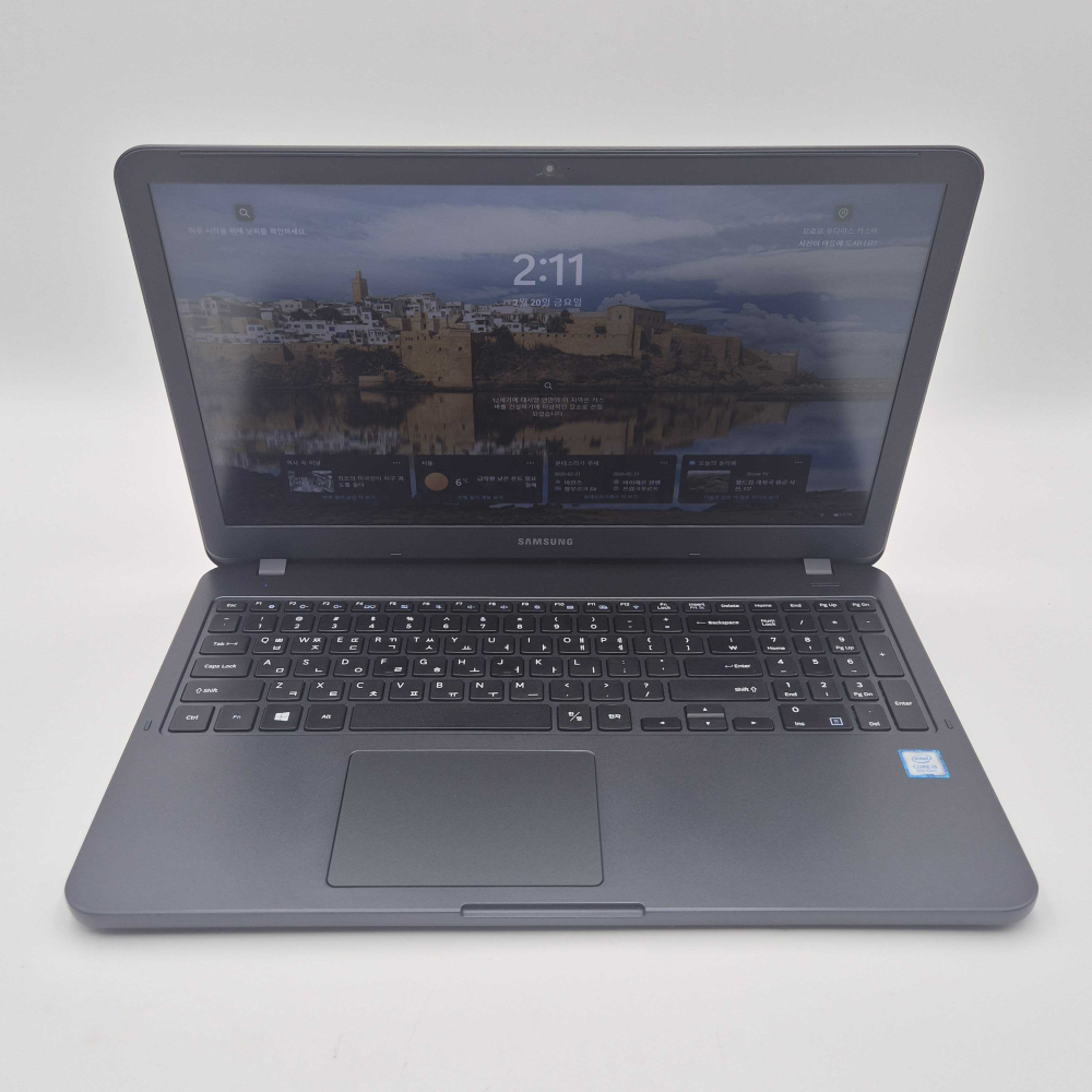 리퍼비시 삼성 i5 8TH RAM 16GB 756GB 15.6인치 고사양 리퍼 노트북