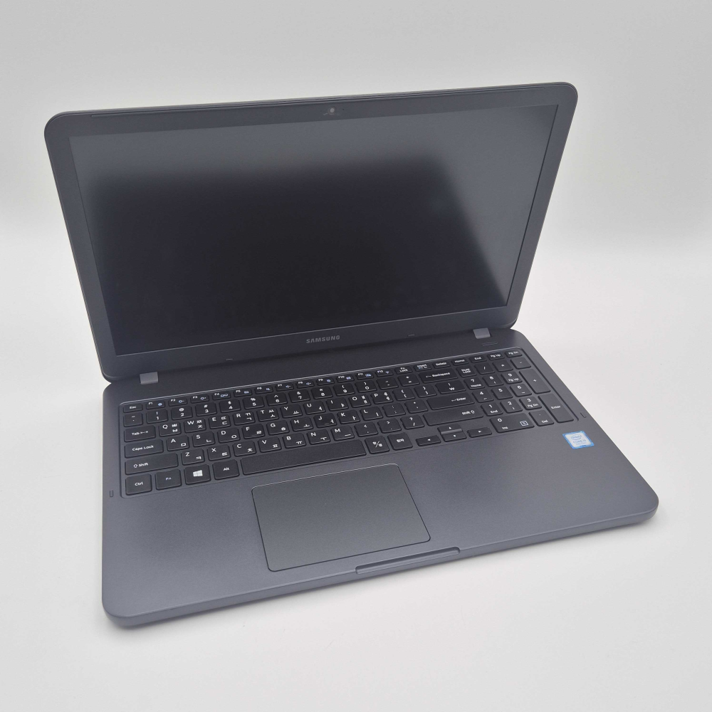 리퍼비시 삼성 i5 8TH RAM 16GB 756GB 15.6인치 고사양 리퍼 노트북