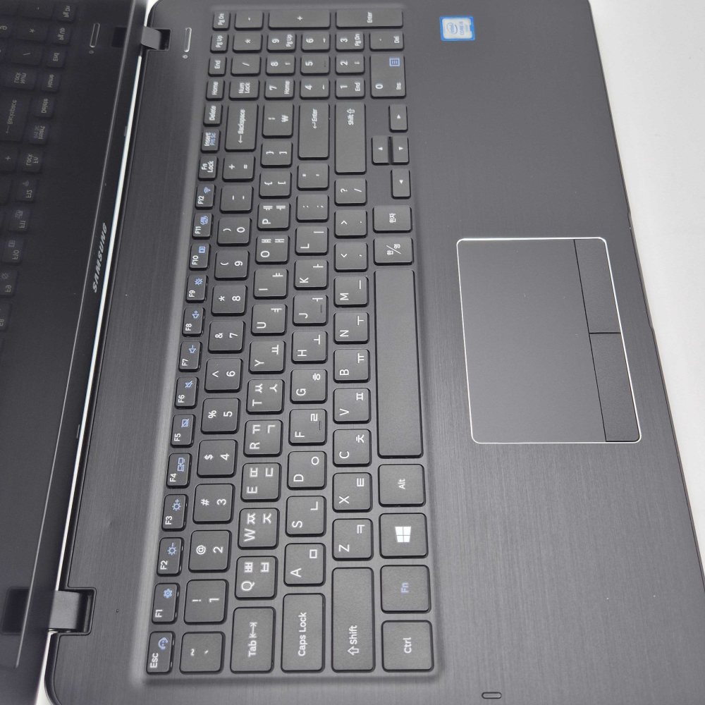리퍼비시 삼성 i5 CPU RAM 16GB 756GB 15.6인치 리퍼 노트북
