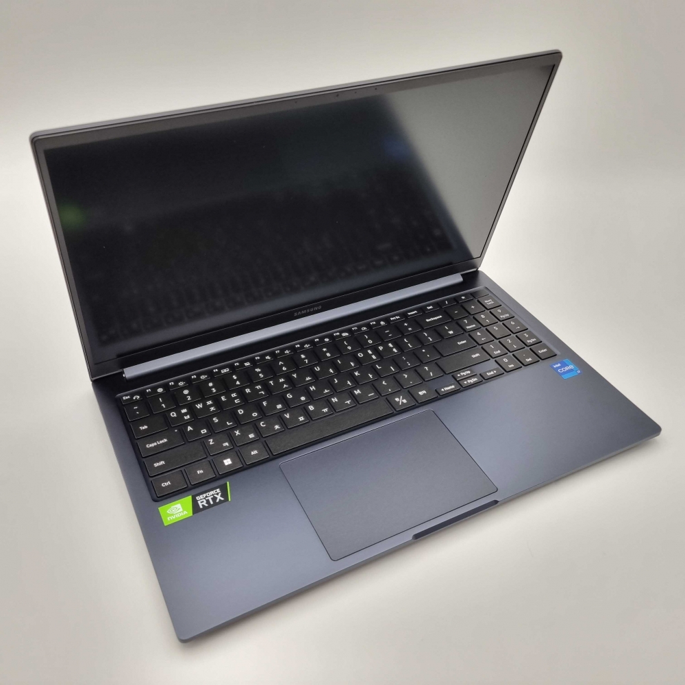 [갤럭시북풀박스패키지]리퍼비시 삼성 갤럭시북 i7 RAM 16GB RTX 3050 Ti 1TB 15.6인치 고사양 리퍼 노트북