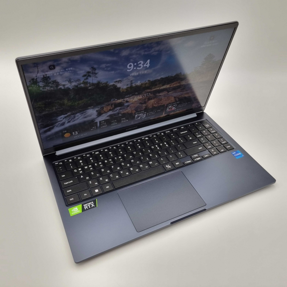 [갤럭시북풀박스패키지]리퍼비시 삼성 갤럭시북 i7 RAM 16GB RTX 3050 Ti 1TB 15.6인치 고사양 리퍼 노트북