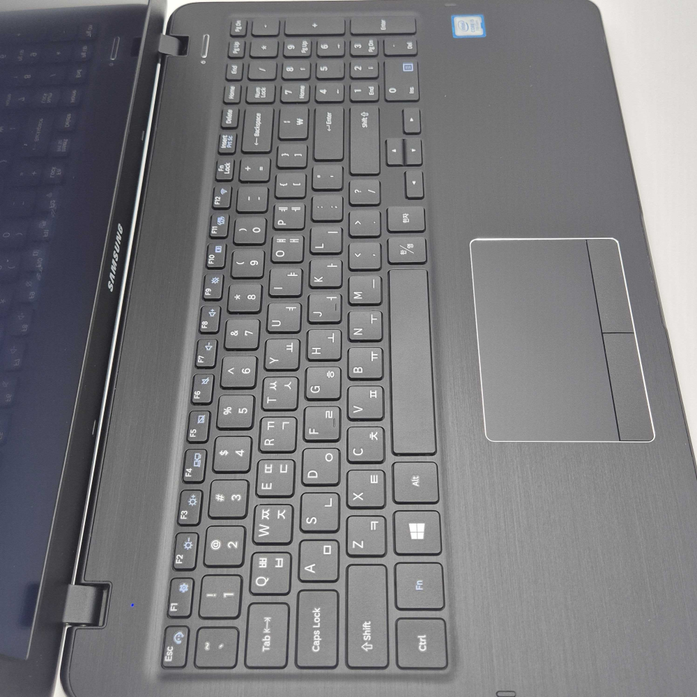 리퍼비시 삼성 i5 7TH RAM 16GB 756GB 15.6인치 리퍼 노트북