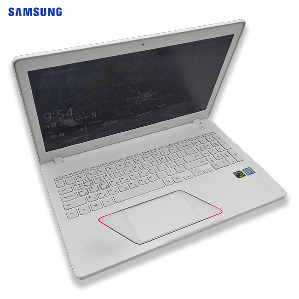 리퍼비시 삼성 i7 HQ RAM 16GB GTX 1050 1.2TB 15.6인치 화이트 리퍼 노트북
